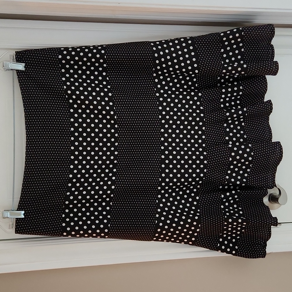 Karl Lagerfeld black and white polka dot tiered skirt, size 12